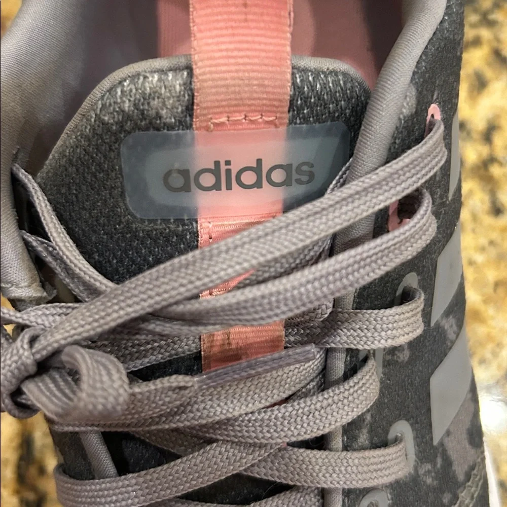Adidas Art H02772, gray camo, athletic shoe, size 10, EUC | offer in description